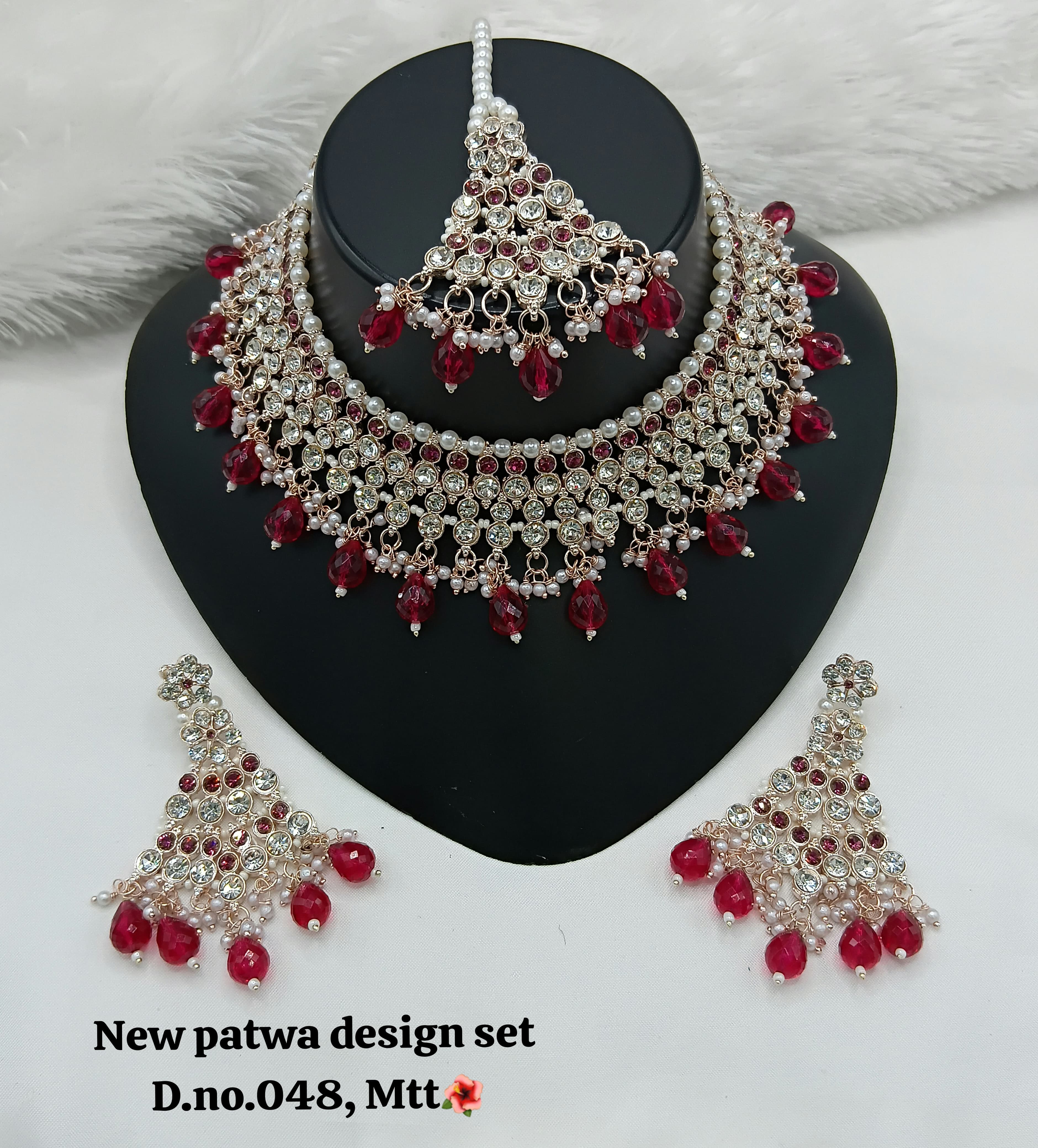 Rani Pink & Rose Gold Patwa Choker Set with Maang Tikka